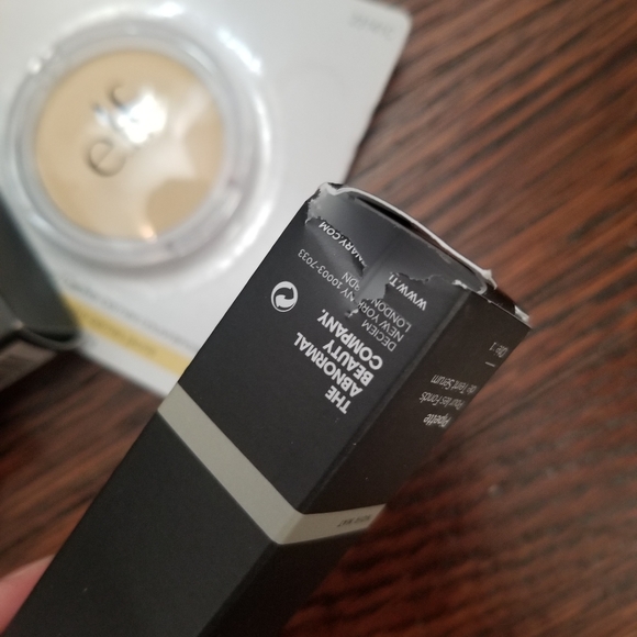 *FREE Gift* The Ordinary & Elf makeup set - Picture 2 of 4